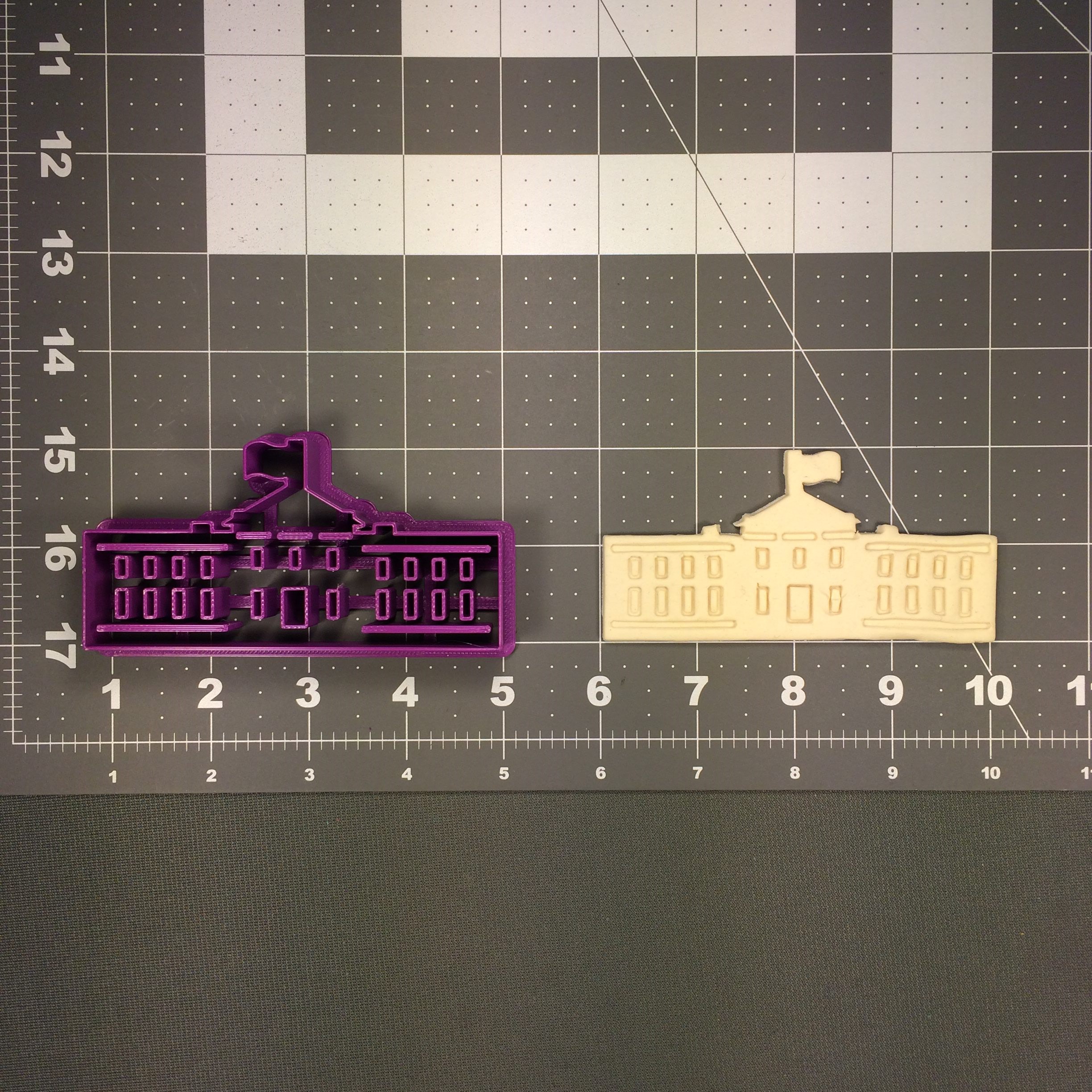 The White House 266-024 Cookie Cutter